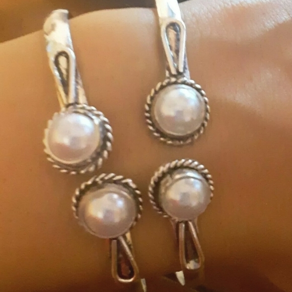 Sterling Silver Cuff Bracelet .925 stamped 7-8" Pearl New - Picture 2 of 4